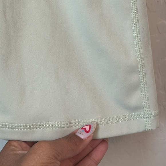 SET ACTIVE Luxform Bike Shorts in Sage Size S - Picture 7 of 7